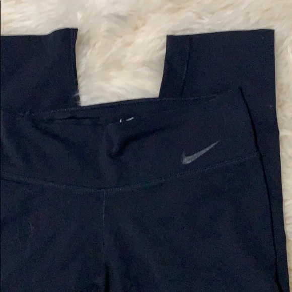 NIKE Dri-fit black crop leggings/capris - Picture 1 of 12